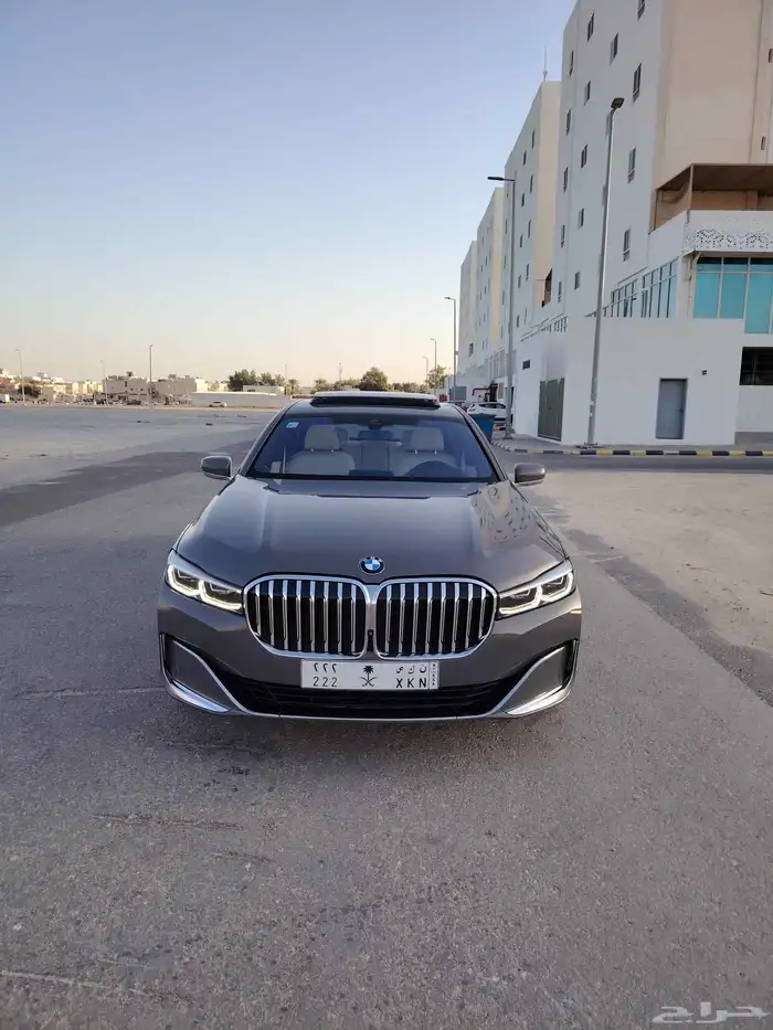 BMW 730 2022 12