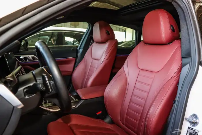 BMW 440i 2023 على الضمان والصيانه المجانيه 15