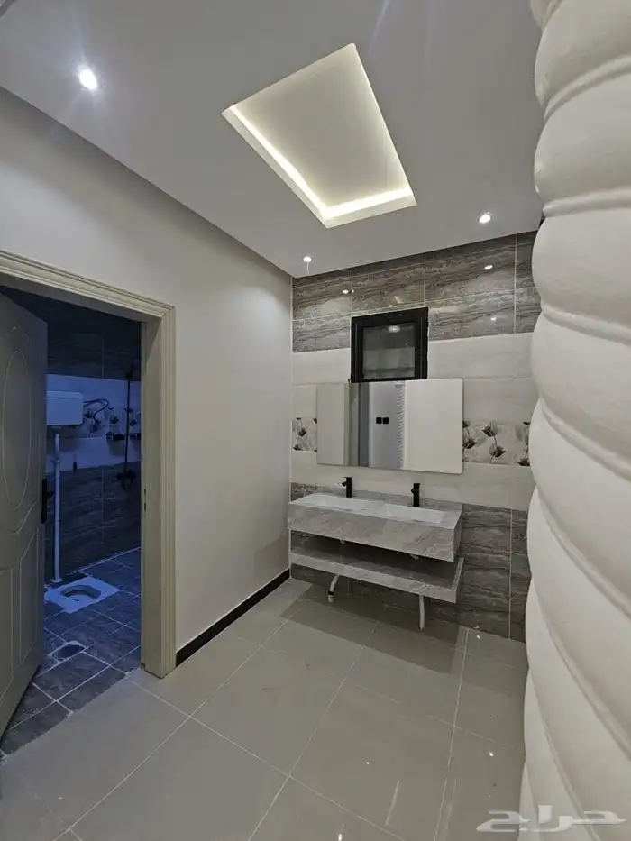 دور ارضي للبيع بحي الجنادرية جديد 8