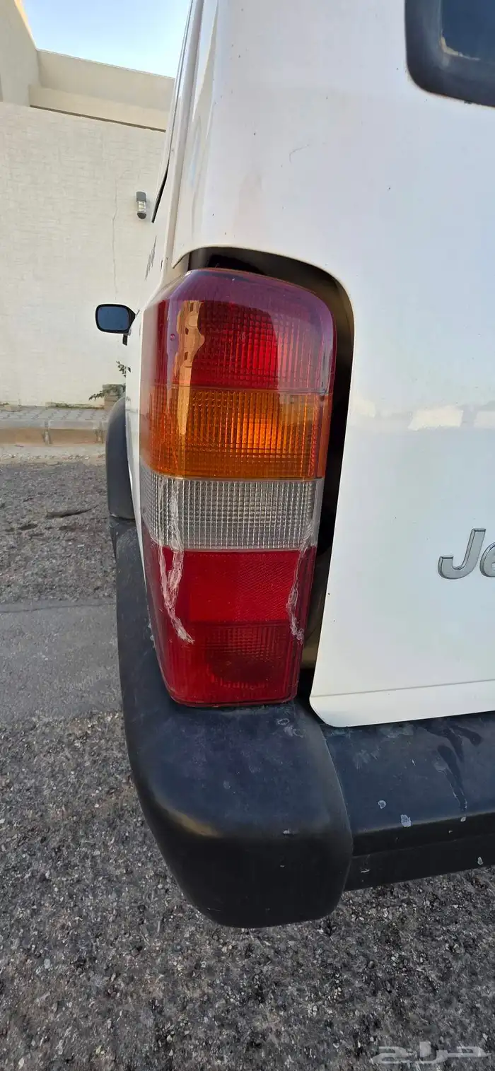 Cherokee Single Door Automatic 1999 7