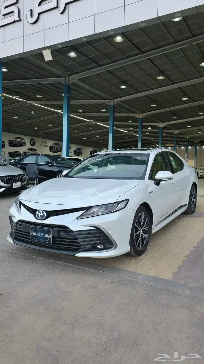 تويوتا كامري 2023 Gle هايبرد فل كامل 2