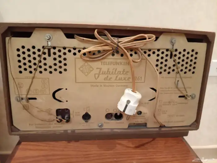 Vintage Radio Brand TELEFUNKEN 1