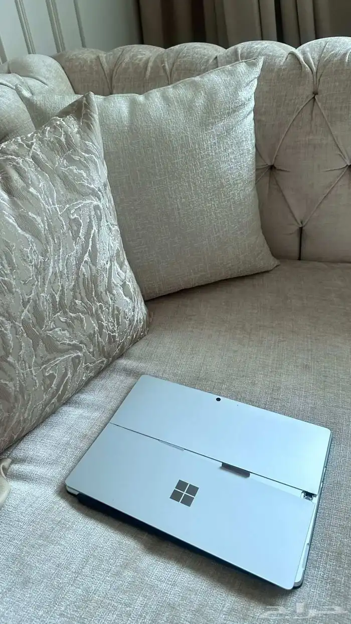 لاب توب ماكيروسوفت 2