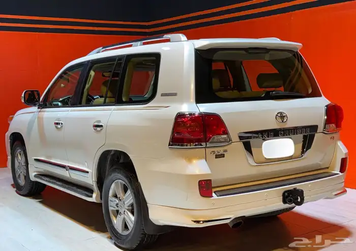 تويوتا لاندكروزر 2015 GXR فل سعودي 5