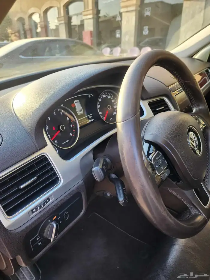 فولكس واجس طوارق 2014 11