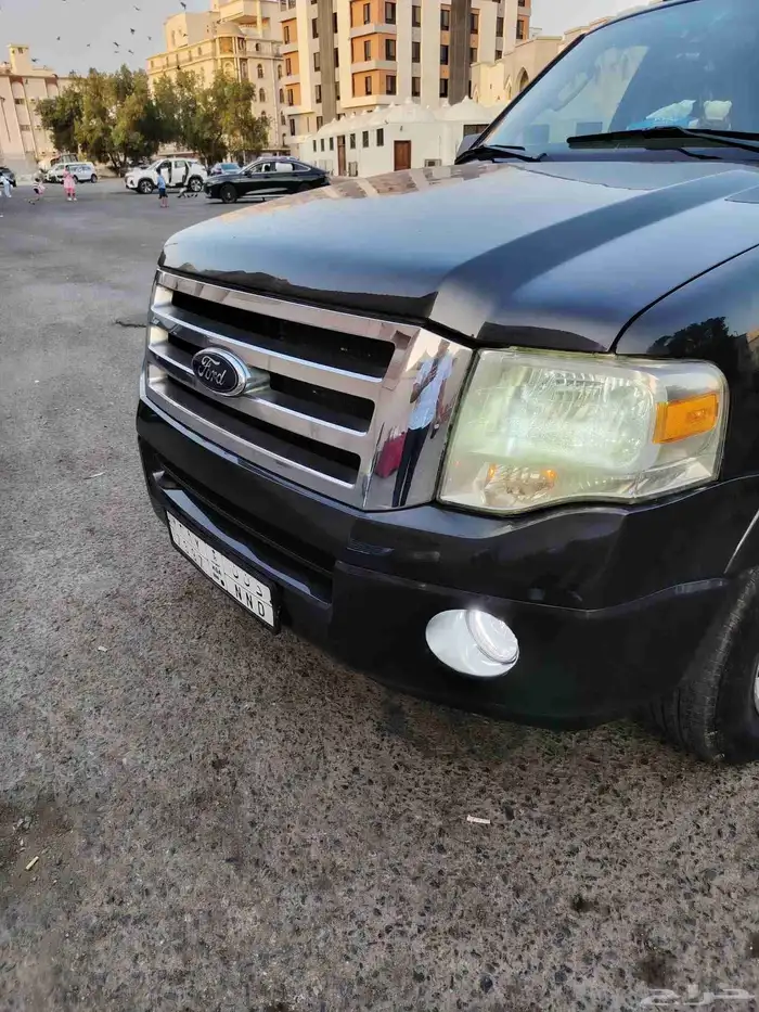 فورد اكسبديشن قصير 10