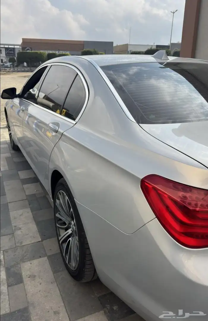 Bmw 740 Li 2011 للبيع مستعجل 4