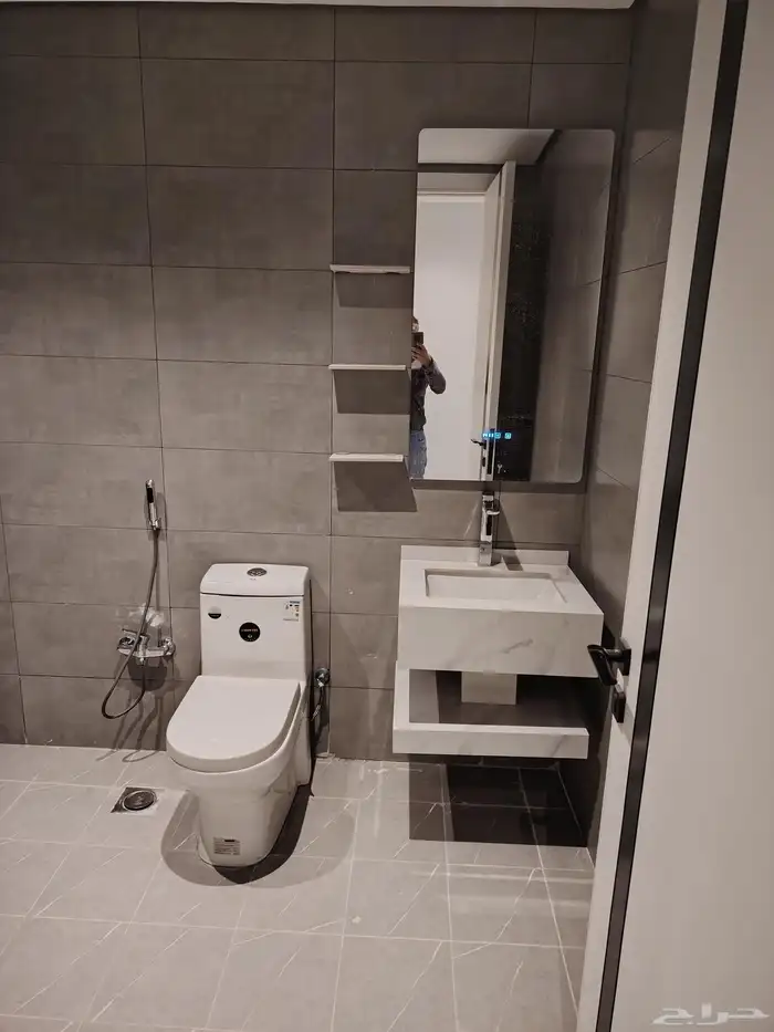 Ceramic and Porcelain Tiler in Taif 6