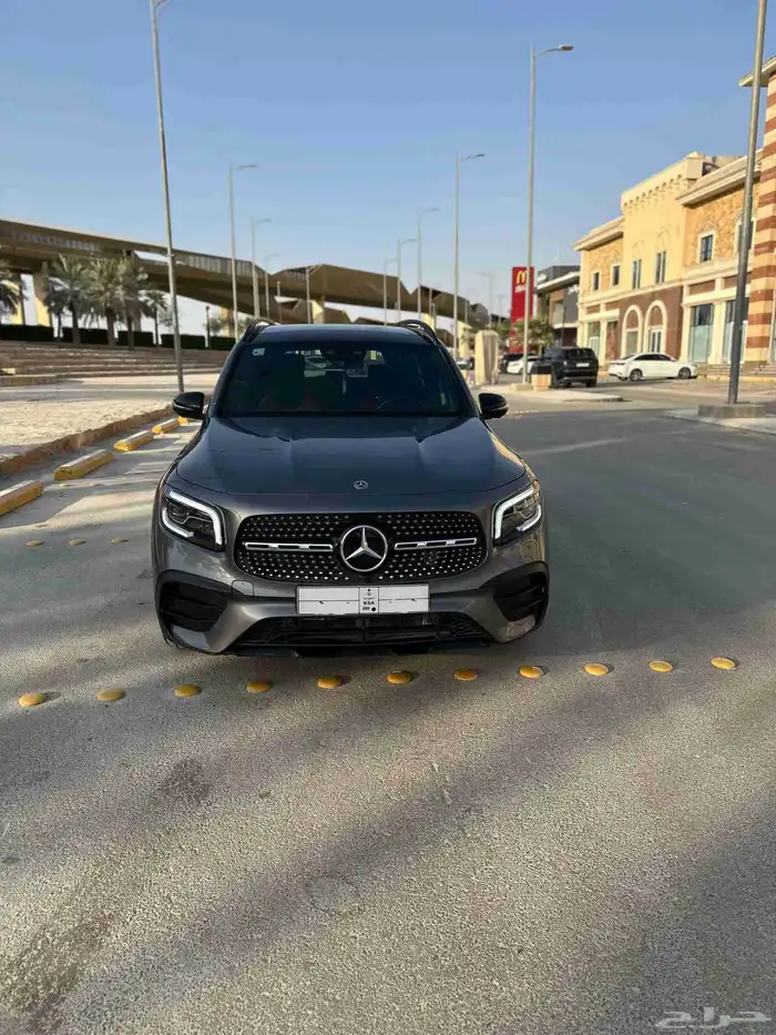 مرسيدس GLB200 2021 8