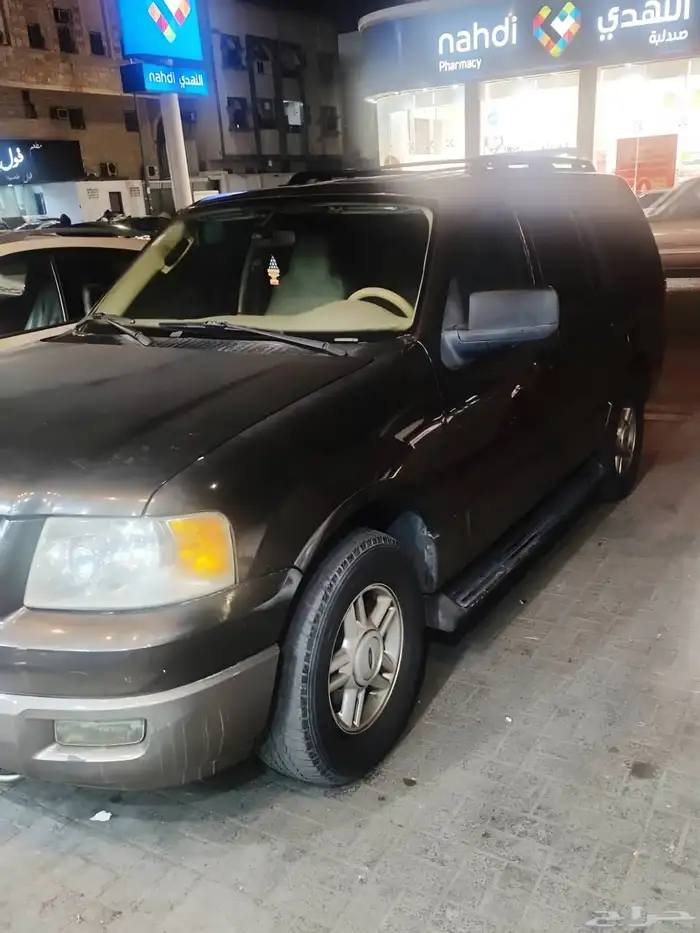 2005 Ford Expedition with a new inspection 4