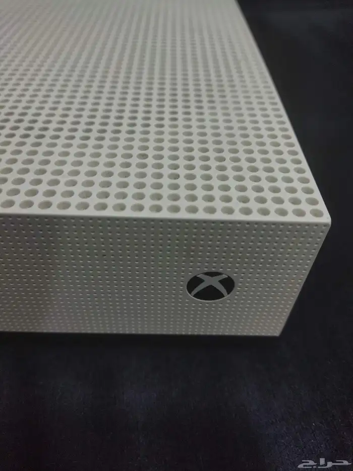 اكس بوكس ون اس 4