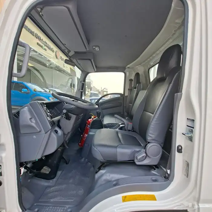 Isuzu Dyna 2024 48 engine 3 tons Gulf specifications 110000  6