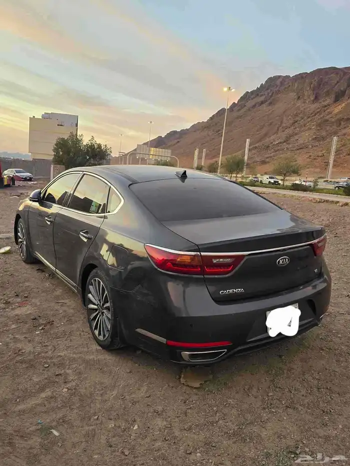 للبيع سياره كيا كادينزا 2019 مفحوص مجدد 5