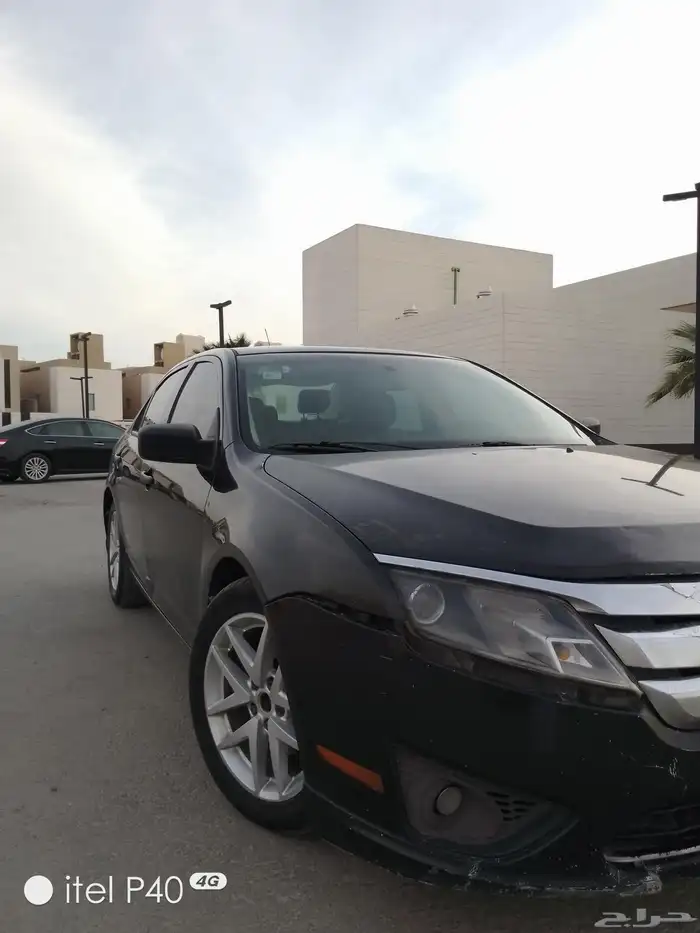 2011 Ford Fusion chassis and engine in good condition 3