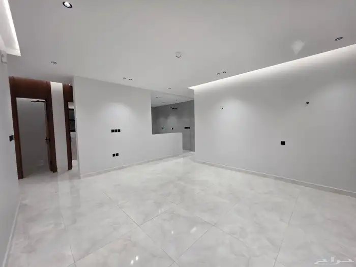 ملحق تمليك في الشوقية 4غرف تشطيب فاخر وموقع هادئ شارع عرض 25 12