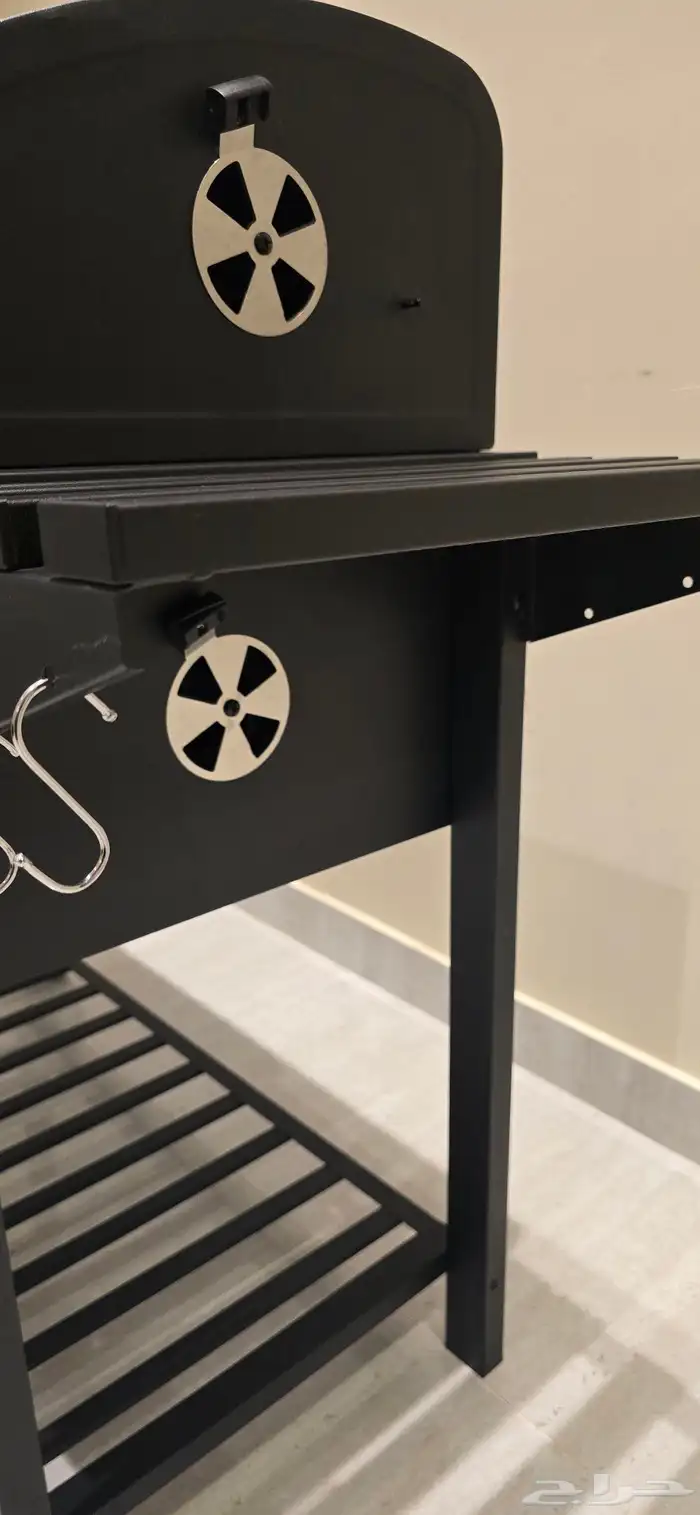 Outdoor barbecue grill almost new 4