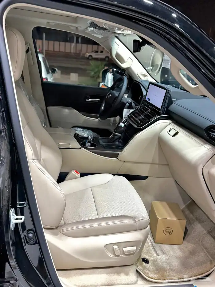 Land Cruiser AlSayer 2026 4