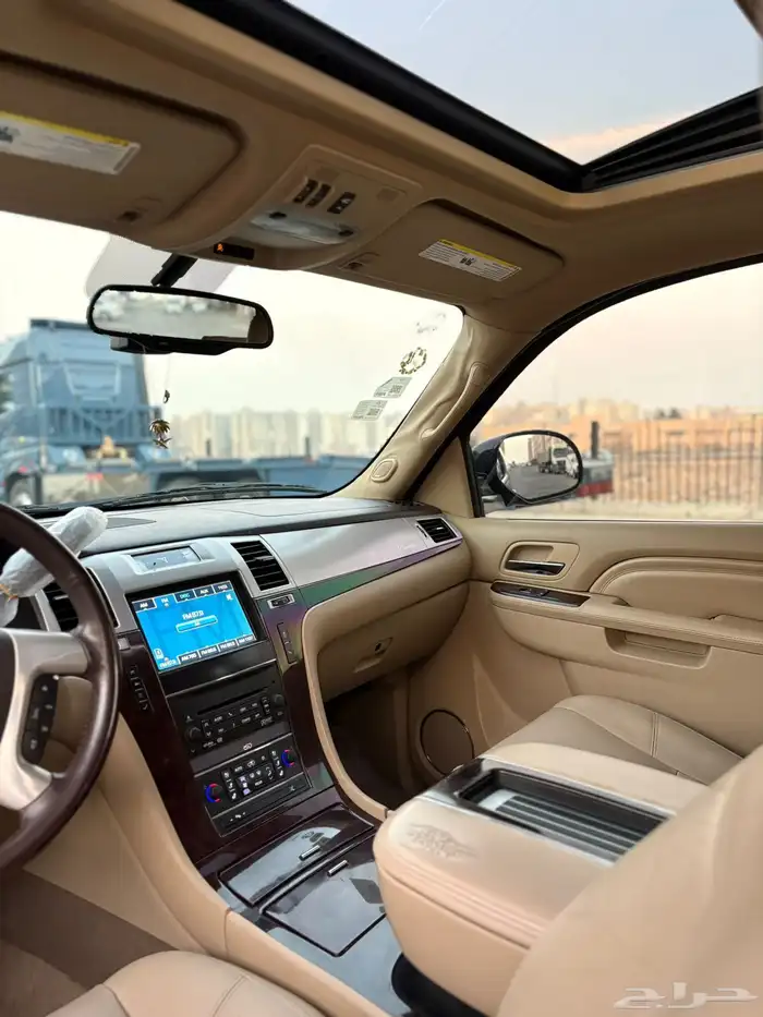 2012 Escalade Al Jamiah Agency 21