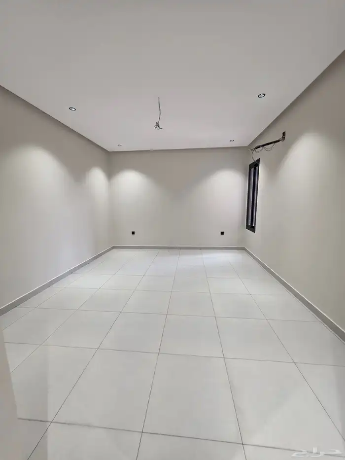 شقةتمليك4غرف بطحاءقريش تشطيب عصري وموقع مميزقرب جامع التعاون 3