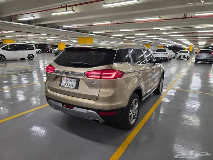 جيلي SUV امجراند X7 11