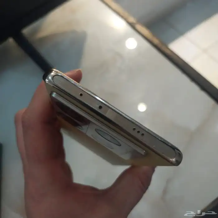 Infinix Note 40 Pro 5G 3