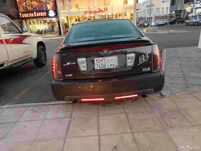 Cadillac SLS 2008 نظيف 8