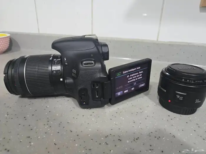 Canon 600D camera in excellent condition 2