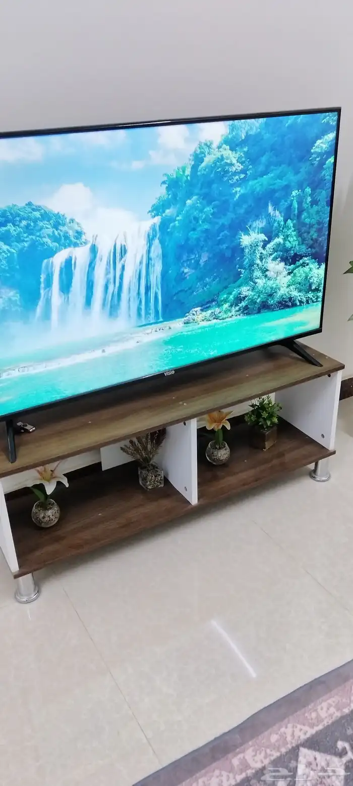 طاولة تلفزيون 4