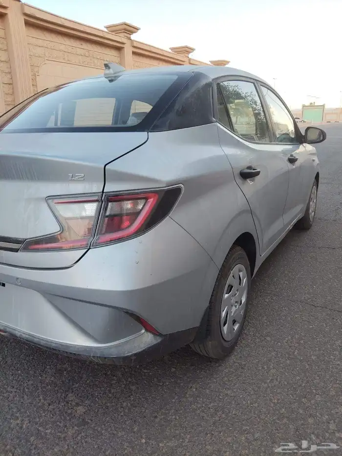 هونداي i10 اصفار 9