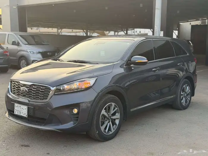 Hyundai Elantra 2023 3