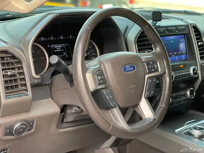 2021 Ford Expedition XLT Saudi 10