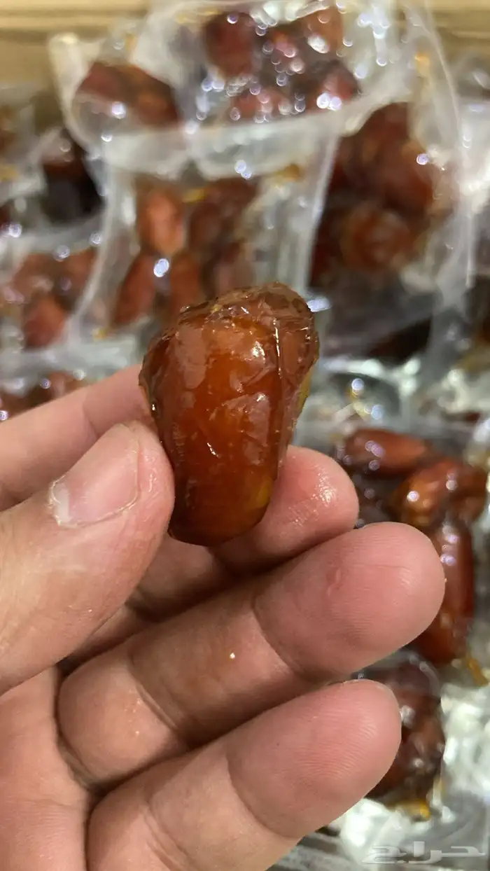AlKharj Khlas dates carton for 29 riyals and delivery is fre 7