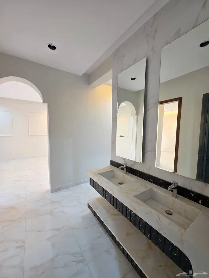 For sale upper roof with an annex internal and external stai 4