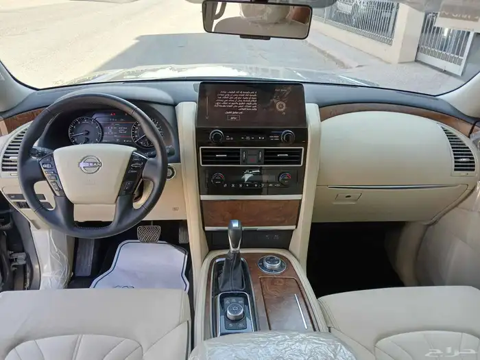 Nissan Patrol 2023 Saudi SE2 Almost New  Only 8k km driven 17