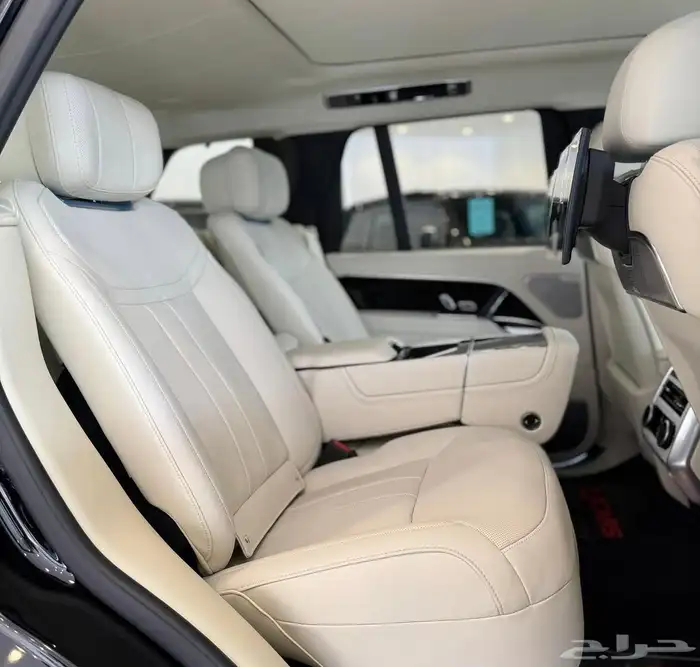 Range Rover Autobiography 2024 5