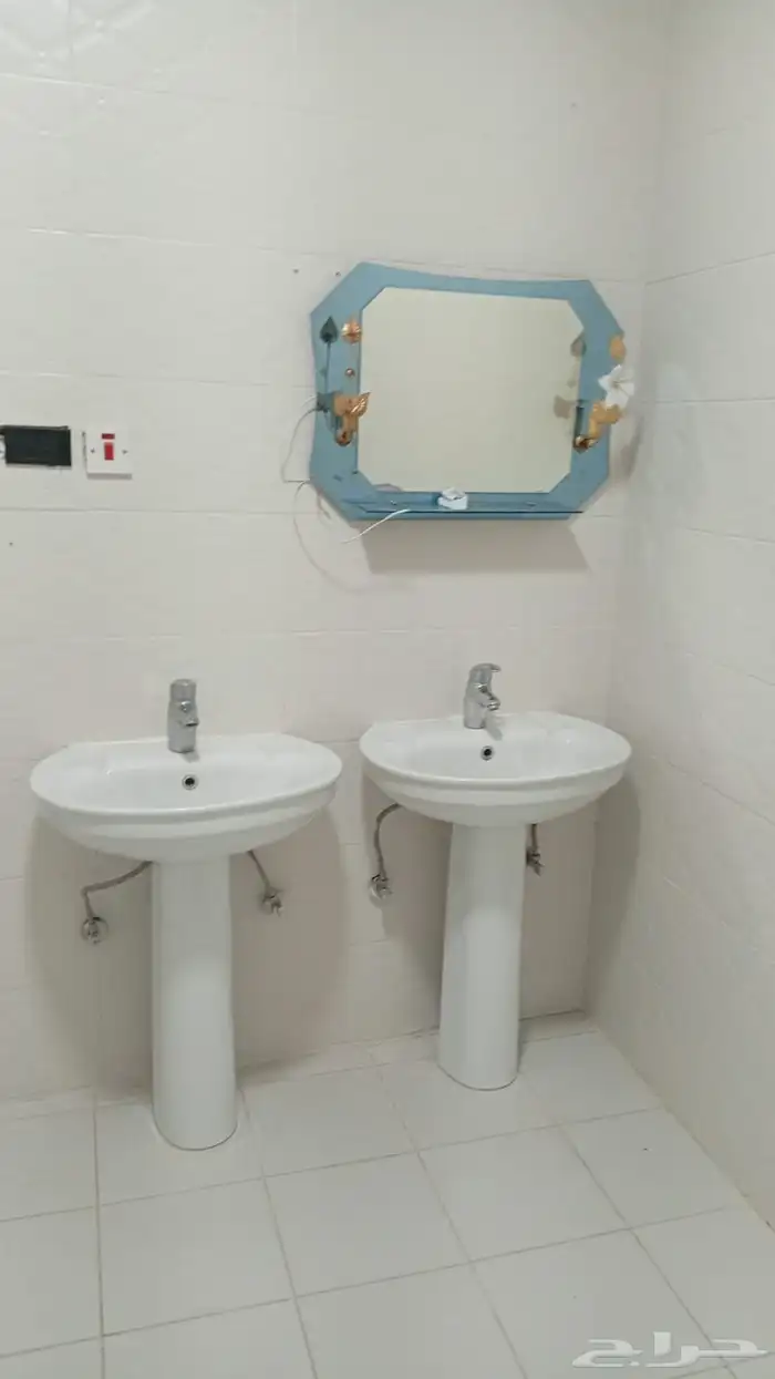 الايجارشقه في حي النزهة دور اول مرتفع جميع الخدمات متوفرة مس 1