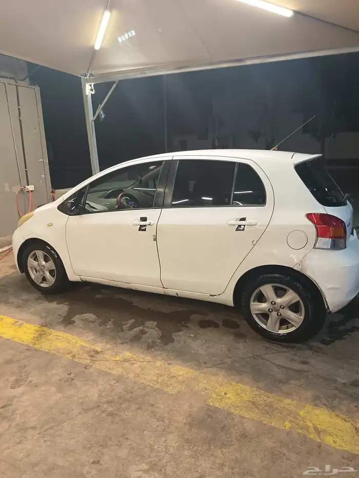 Toyota Yaris car for sale insurance valid inspection valid r 4