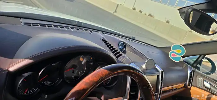 Porsche Cayenne S 2012 first owner 9