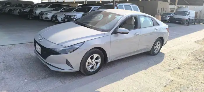 Hyundai Elantra standard 2023 1