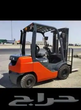 Forklift rental cranes pickups JCB 2