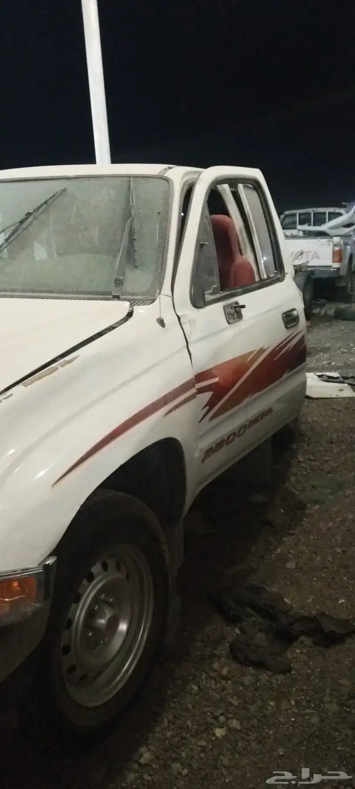 هايلكس غمارتين 2004 ديزل لمن اراد قطع غيار التواصل وتساب ا 1