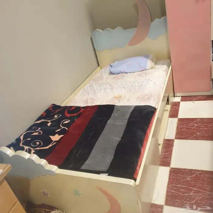 Clean childrens furniture items and miscellaneous items for 10