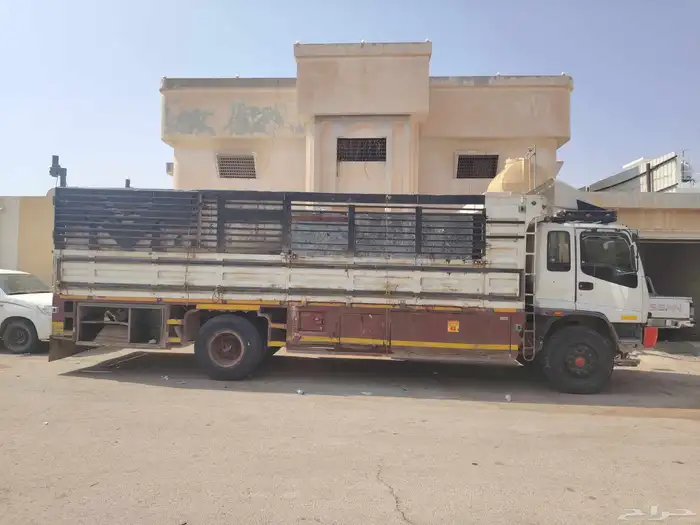 Isuzu lorry for sale model 2006 1