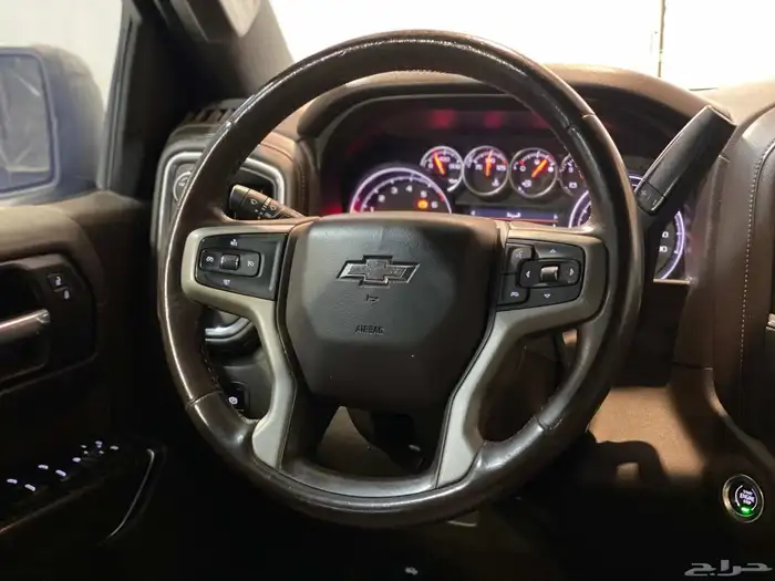 Silverado 2019 Z71 odometer 127k only in very excellent cond 11