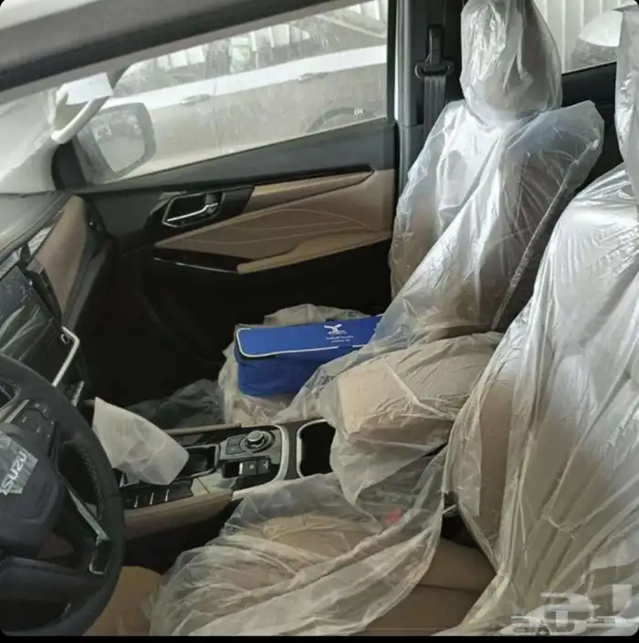 Isuzu MUX Full Option Double 2025 Cash and Finance 8