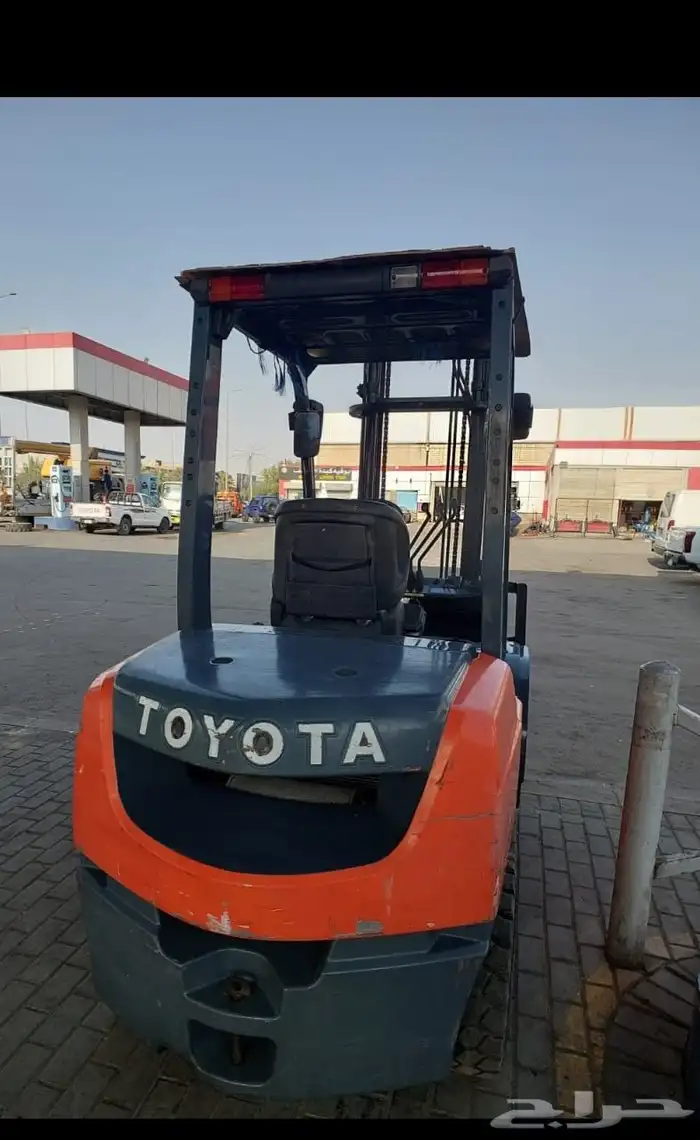Forklifts for rent monthly daily and for trips 1