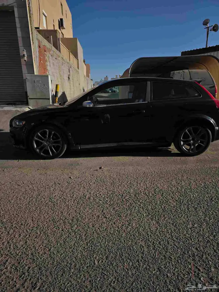 فولفو 2009 c30 كوبيه 3