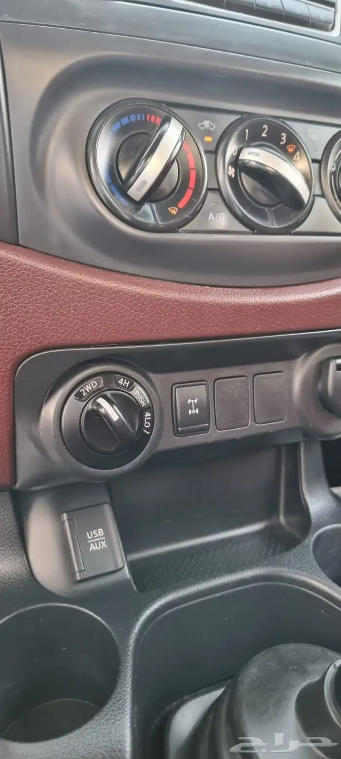 نيسان نيفارا 2022 نضيف.جدا 19