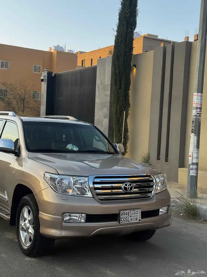 Toyota Land Cruiser VX RS Premium 2010 7