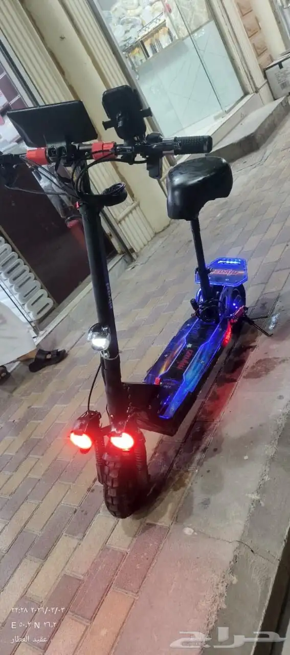 اسكوتر كهربائي مستخدم نضيف. 1200واط سرعه 70 للبيع 2